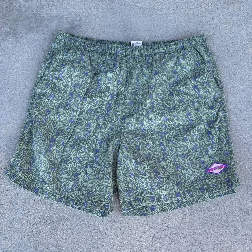 Gotcha Vintage Mens Swim Trunks Green Purple Tribal Print Mesh Lined Size 30